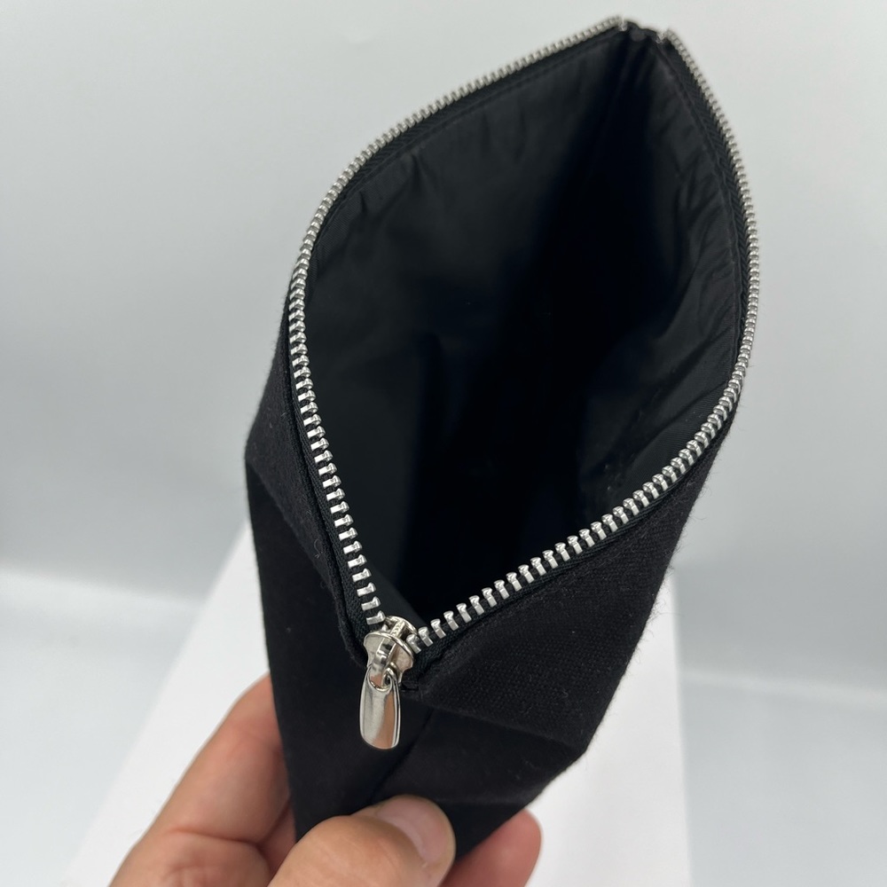 Tweezerman Cosmetics Zipper Pouch - Picture 6 of 6